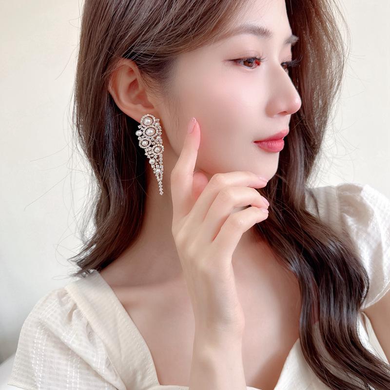 New Tassel Fashion Women's Light Luxury Design Simulation Pearl Earrings French Elegant Zircon Earring Accessories