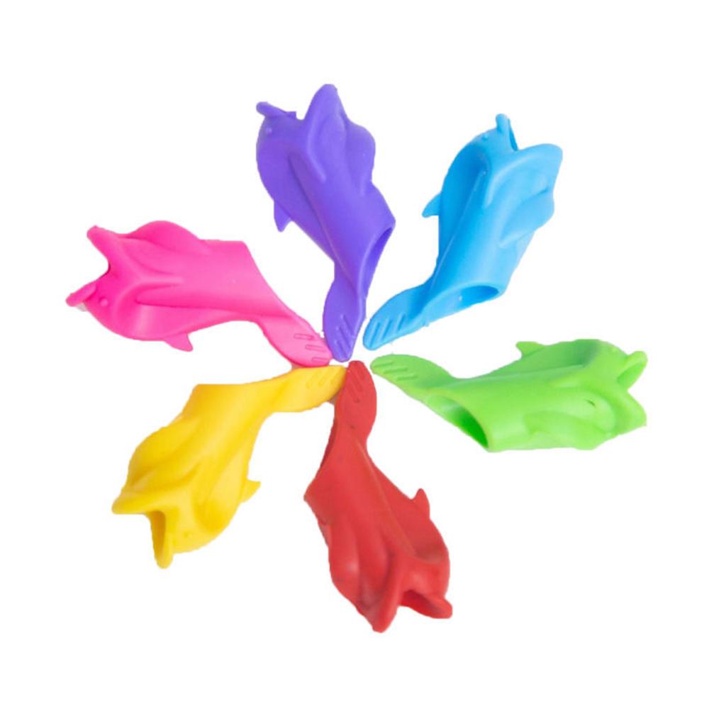 20 Pcs Mixed Color Dolphin Student Writing Grip Corrector Rubber Corrector for Writing Posture Randomly Colored Environmentally