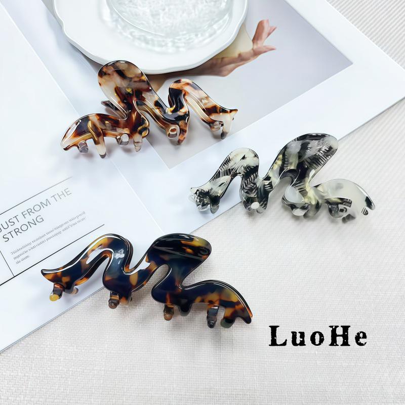 Luxury Large Acetate Wave Claw Clip for Women's Hair