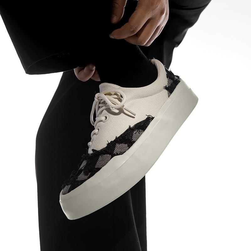 2025 New Small Fragrant Style Handmade Edge Small Floral Classic Canvas Shoes Couple Skateboarding Shoes