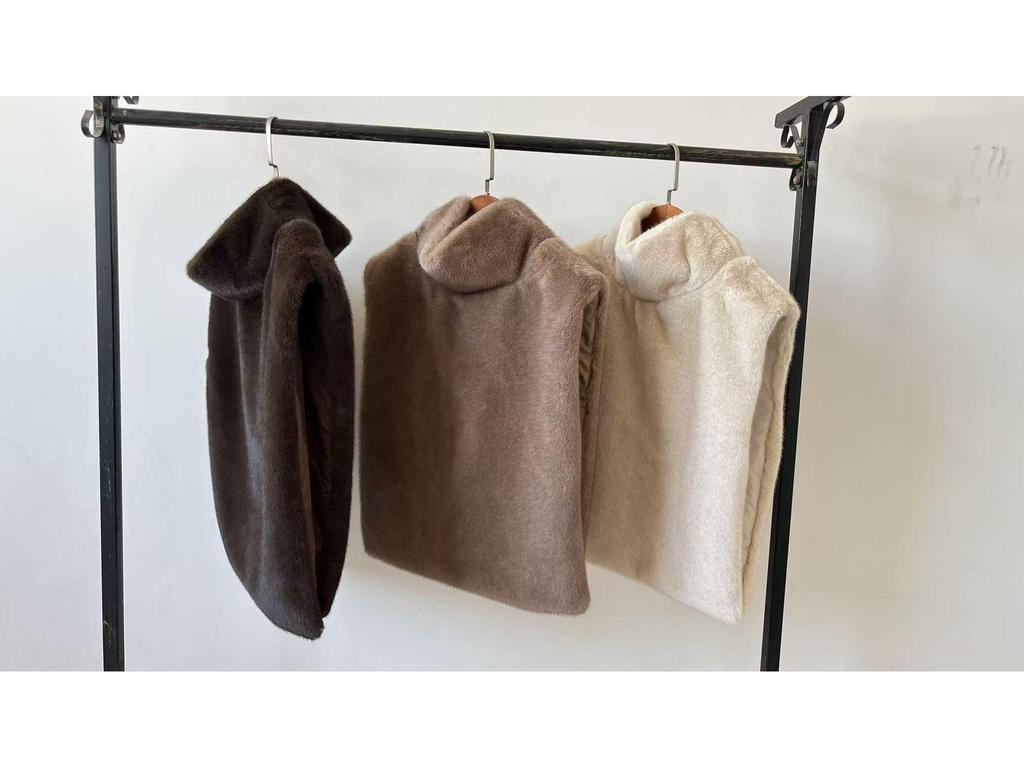European & American Faux Mink Fur Vest: Women's Autumn/Winter Sleeveless Cape with Long Front & Short Back