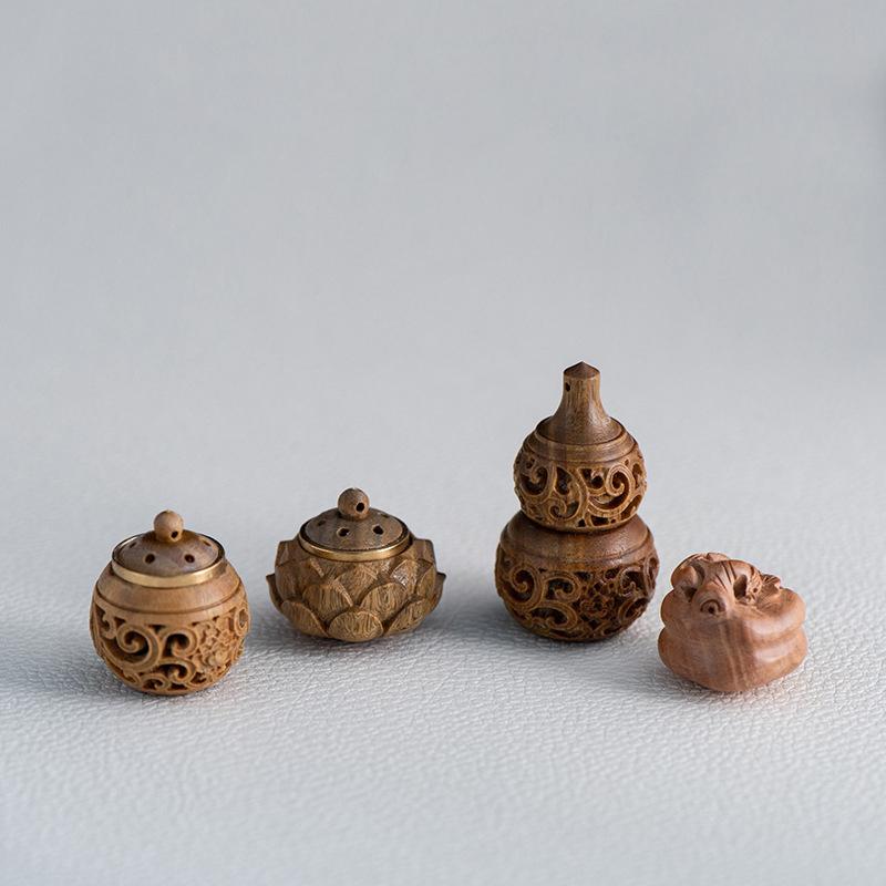 1Pc Hollow Box Pendant Accessories Portable Mini Lotus Sandalwood Sachet Medicine Pill Case Rescue Storage