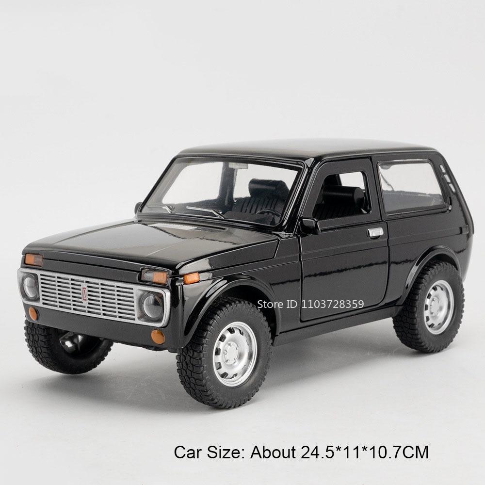 

1:18 Russia UAZ Traveler Model Toy Cars Alloy Diecast Lada NIVA Off-road Vehicles Sound Light Doors Opened Pull Back Kids Gifts