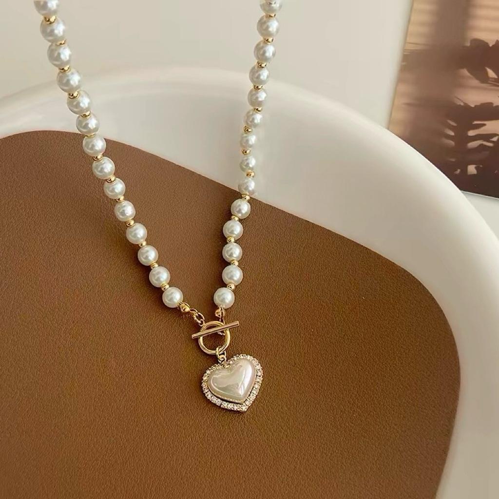 

Pearl necklace women s light luxury love year new trendy niche design sense clavicle chain high sense temperament neck chain