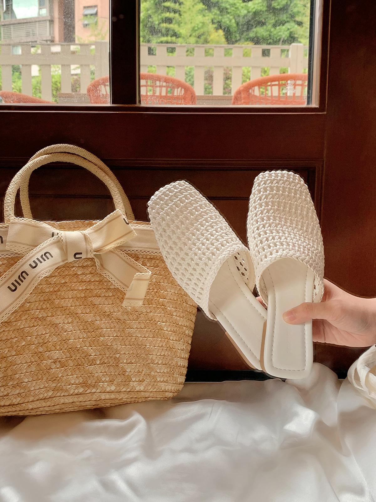 

Виноградная мать с той же минималистичной французской квадратной головой универсальные крутые тапочки темперамент мягкая плетеная сетчатая сумка голова тапочки женские 40 белый