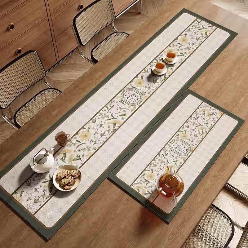 Yuduo HC Floral Table Runner & Tea Mat Set
