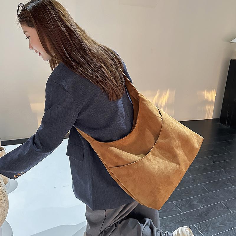 Women's 2025 Retro Handbag - Large Capacity, Frosted Texture, Versatile Crossbody Shoulder Tote