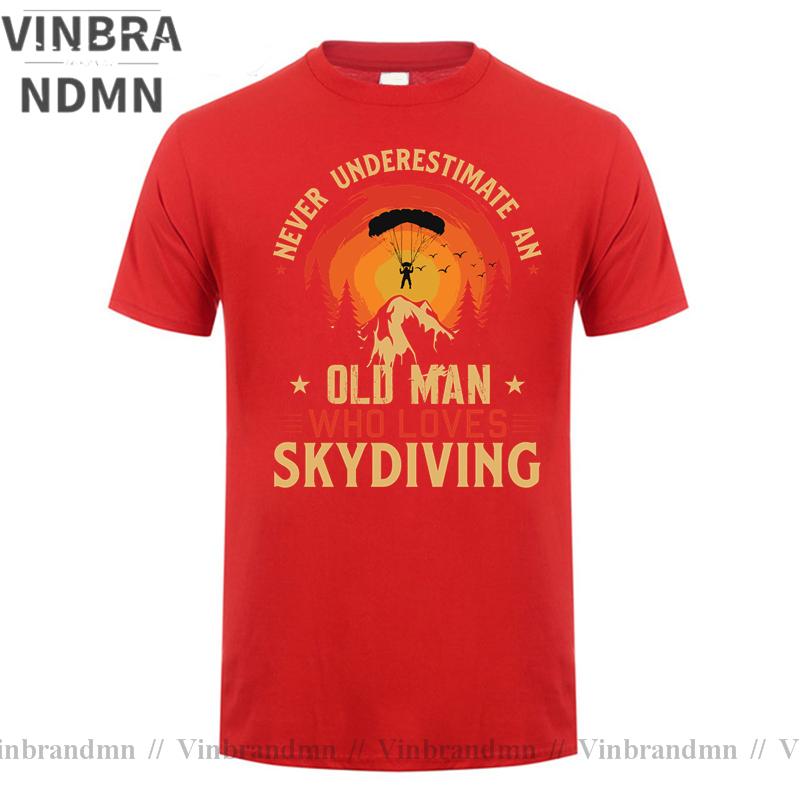 Vintage Retro Never Underestimate An Old Unisex Who Loves Skydiving T Shirt Unisex Unisex For Dad Birthday Gift Sky Diver Skydive Tshirt