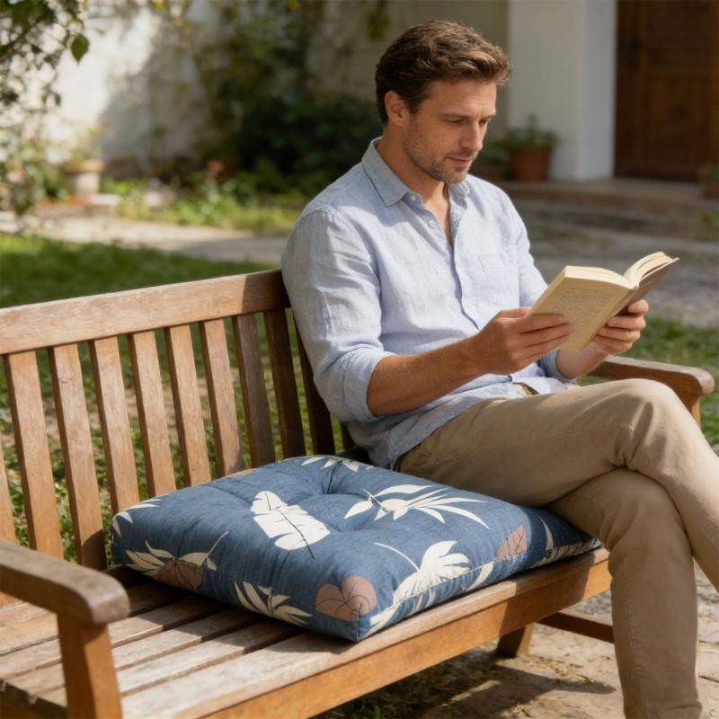 Pack Of 2 Outdoor Chair Cushions For Garden Patios Poolsides U Shape Designs And Polyester PP Cotton Fill