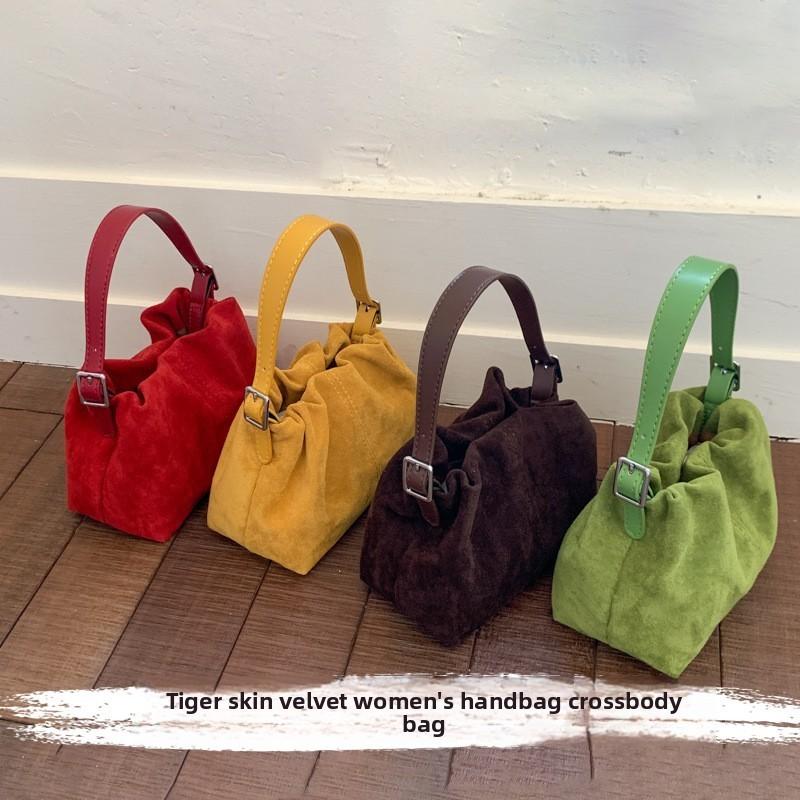 Small Shoulder Bag In Suede Material With Inner Phone Pocket For Fashionable Outings
