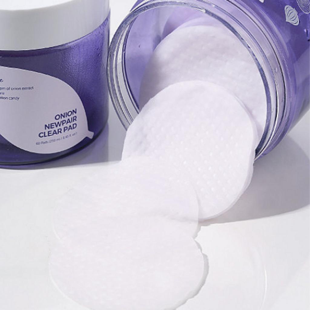 ISNTREE ONION NEWPAIR CLEAR PAD 250ml 60 płatków