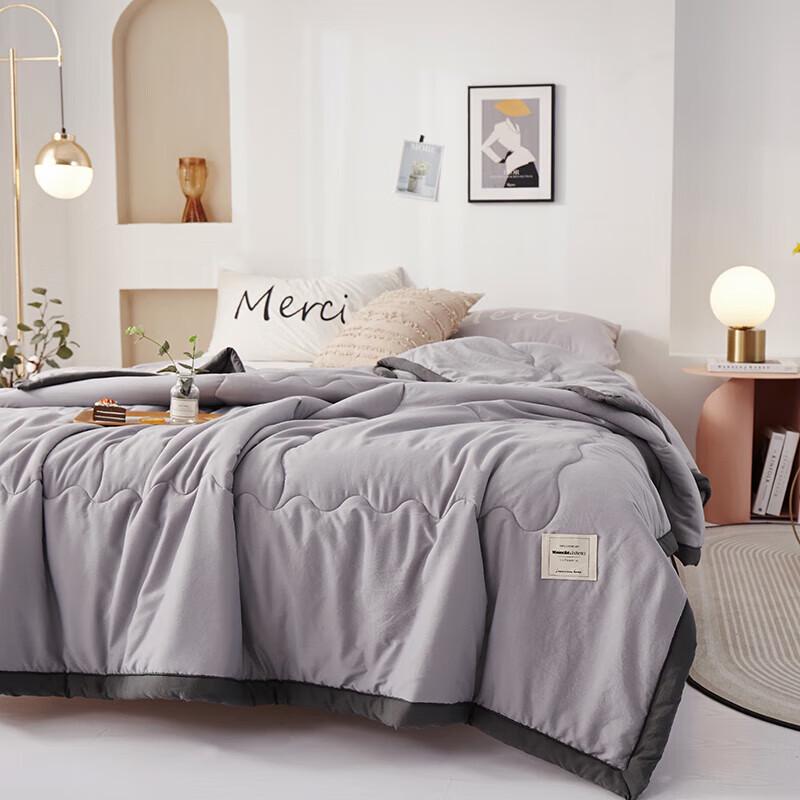 

Roman Roland Japanese Washed Cotton Summer Quilt