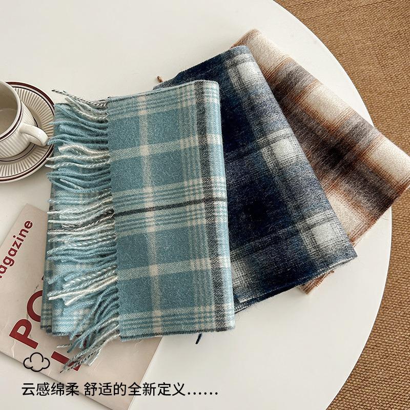 Selected 100 Small Wool Scarves Autumn and Winter Classic Plaid Scarves Unisex Warm Scarves