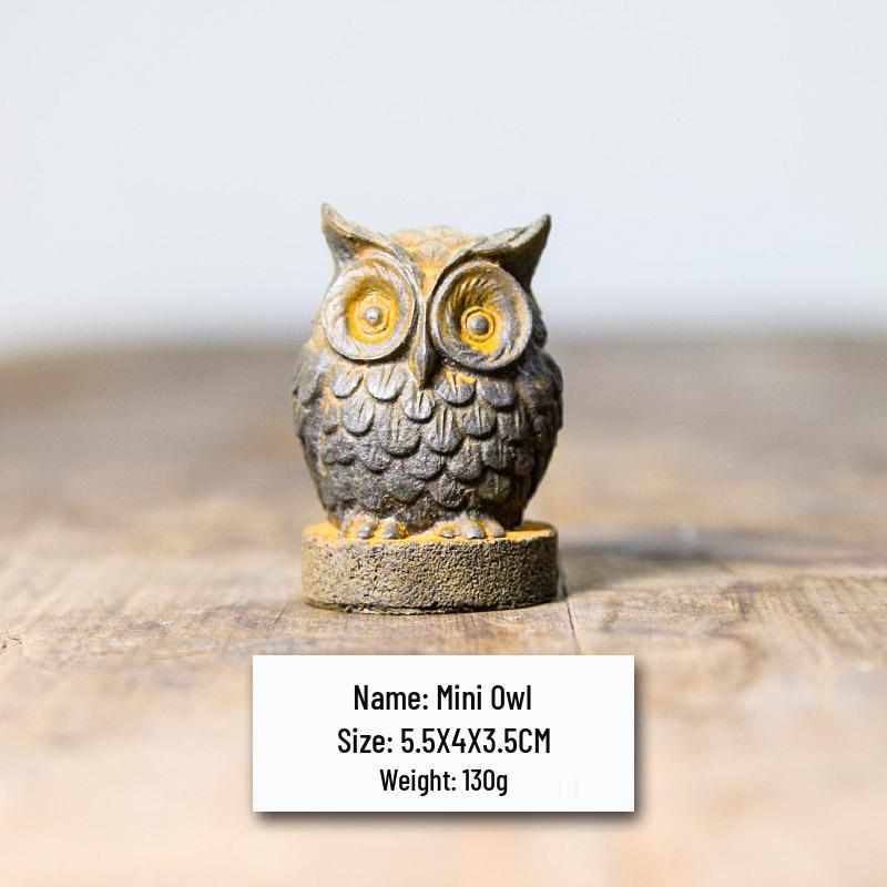 

Vintage Owl Ornament: Chinese-Inspired TV Cabinet Decor for Living Room