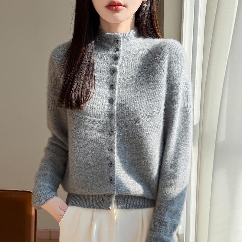 Women's Autumn/Winter 2026 Cashmere Thick Knit Cardigan Sweater with Half-High Neck