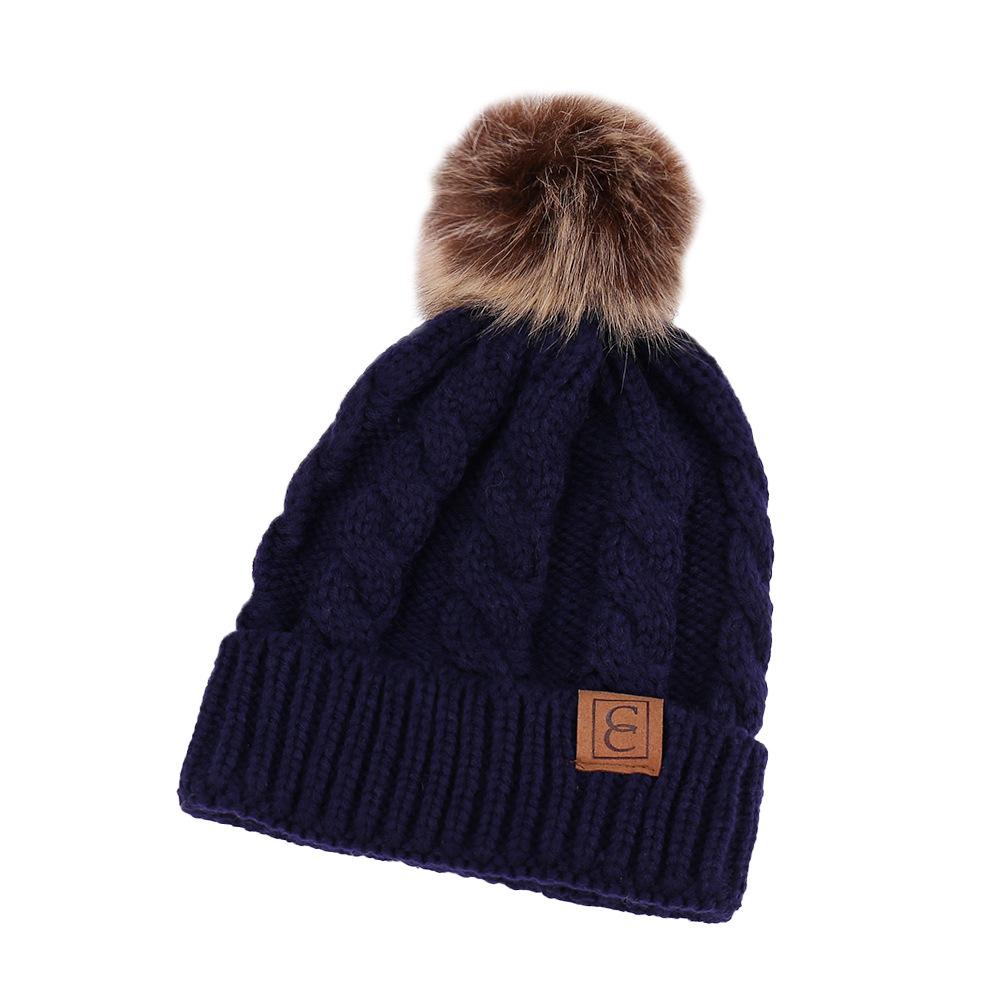 European and American fashion solid color simple warm comfortable knitted hat hairball decoration windproof face small wool hat