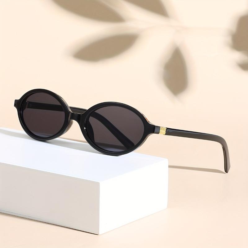 1pc Women'S Classic Oval Frame Fashion Glasses Minimalist Design for Casual Formal Wear Versatile Eyewear