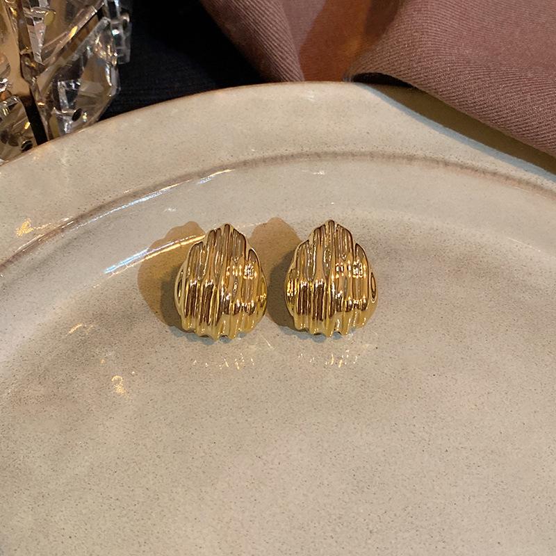 CCB Steel Needle Earrings Women's Cold Wind Personality Versatile Explosive Stud Earrings Trend Temperament Exaggerated Earrings