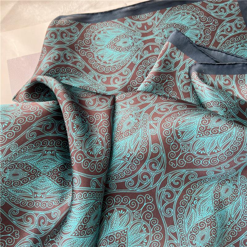 110*110 cm Quadratischer Seidenschal Damenmode Bedruckter kleiner Halsschal Büro Damen Haargürtel Folar Taschentuch Damen Taschentuch Schal Schal