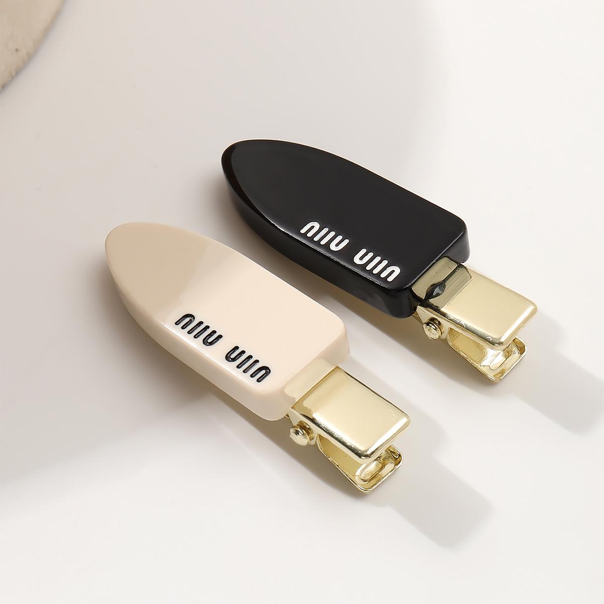 

2pcs Women s Premium Letter Hair Clip Girl s Side Seamless Acetate Clip High-end Forehead Bangs Chuck Ornament Duckbill Clip Size fits all