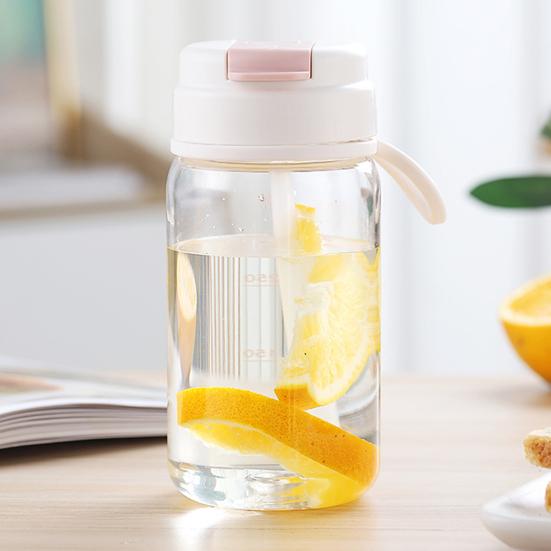 450 ML/600 ML Sippy Cup med halm Flip Top vannflaske BPA-fri enhåndsoperasjon Lekkasikker drikkeflaske for jobb Studiereise