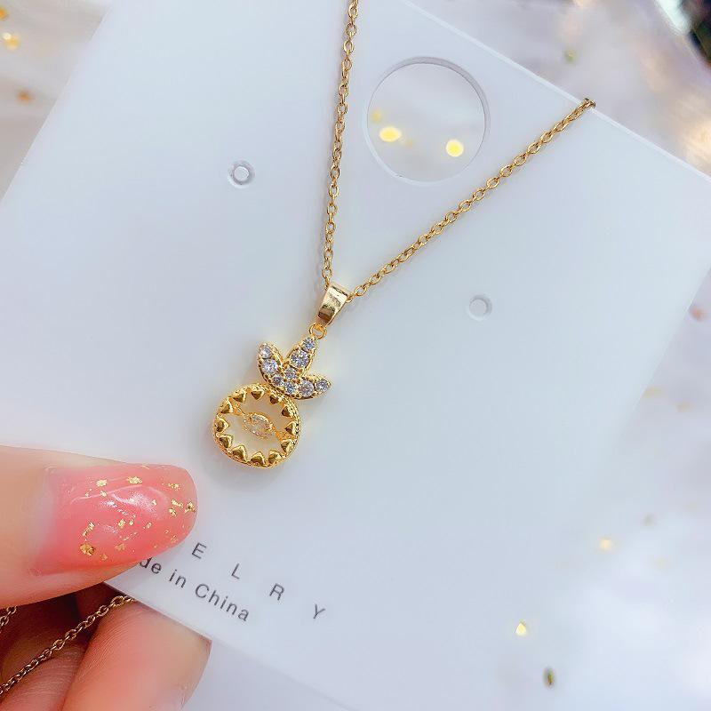 Real Gold Color-Retaining Copper Necklace with Micro-inlaid Diamonds and Heart Flower Crown Pendant for Women