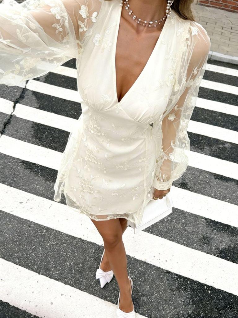 Elegant Embroidered Chiffon Long Sleeve Dress - Perfect for Romantic Dates, Weddings, and Island Vacations