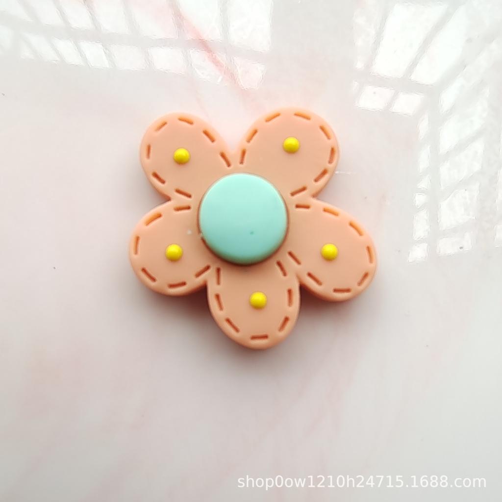 Five-Petal Flower Resin Accessories for DIY Phone Case, Cup, and Car Decor.