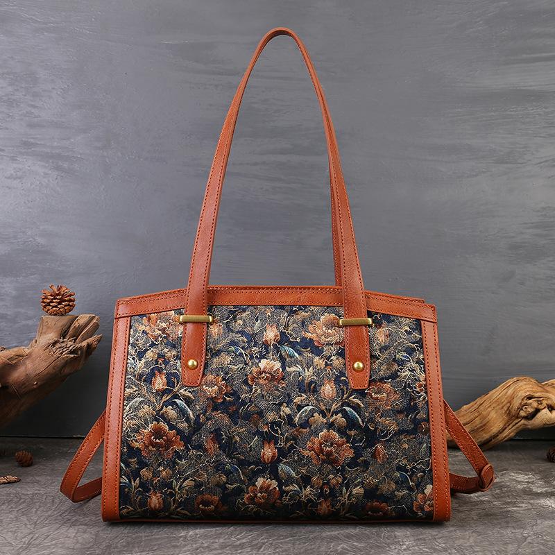 

New Middle-aged Mother Bag, Large Capacity Boston Pillow Bag, Women s Handmade Embroidery Single Shoulder Armpit Bag коричневый