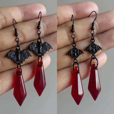 Gothic Dark Vampire Black Bat Red Teardrop-shaped Glass Crystal Dangle Earrings for Women Halloween Party Jewelry Accessories