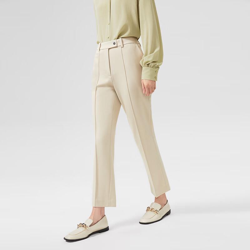 

Женские брюки-сигареты из римской ткани высокой эластичности OVVOVV M