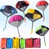Brinquedo de Paraquedas para Crianças Figuras Sem Emaranhar Brinquedos de Lançar Paraquedas Voadores Paraquedas para Interior e Exterior Presente Lembrancinhas de Festa