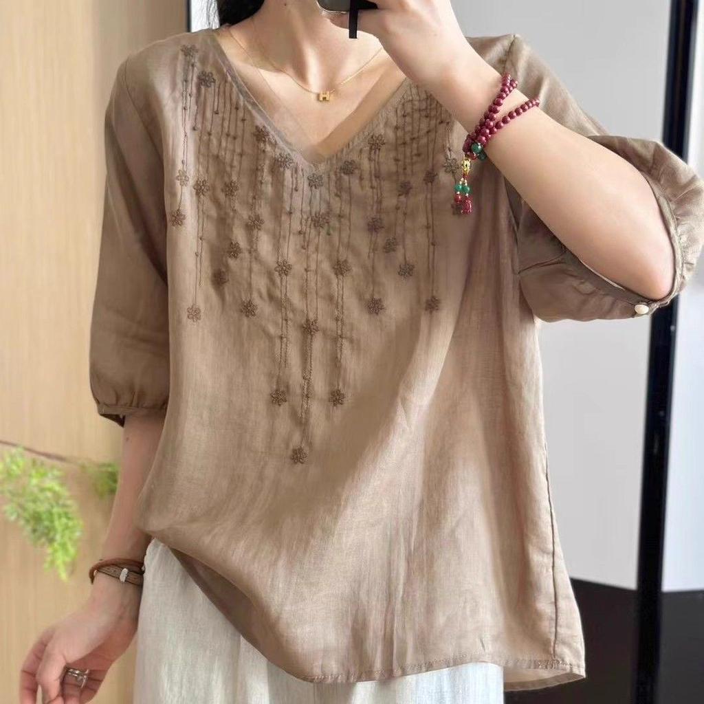 Summer 2026 Women's Plus Size Cotton Linen Two-Piece Suit with Slimming Embroidery for Middle-Aged and Elderly Mothers