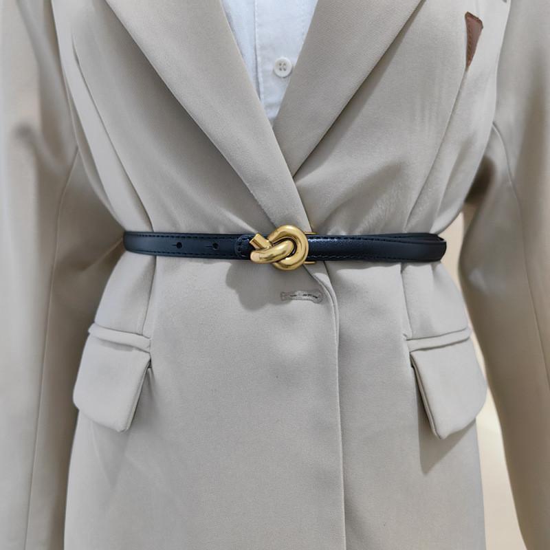 Waist Handmade Leather Belt For Women With Alloy Fastener For Trendy Wear Casual