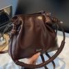 Korean Version of Popular Casual Fashion Temperament Bag Women's 2025 Autumn New Trend Shoulder Bag High Value Bucket Bag