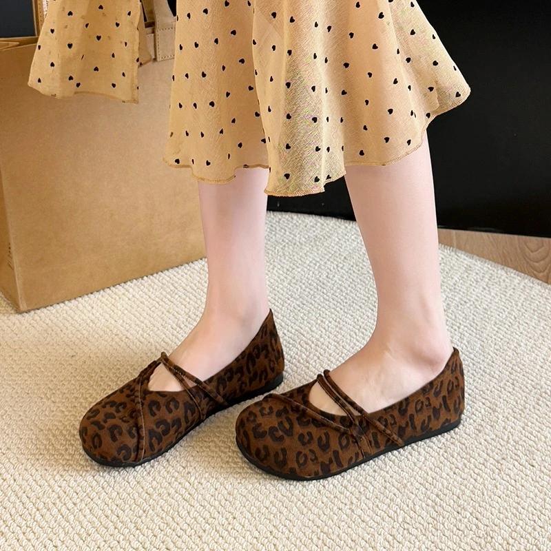

2025 Женские леопардовые туфли Мэри Джейн Женские балетки с круглым носком Слипоны Милые Летние Повседневные Удобные Туфли Женская Мода Размер 35-40 40 цветной печати леопарда