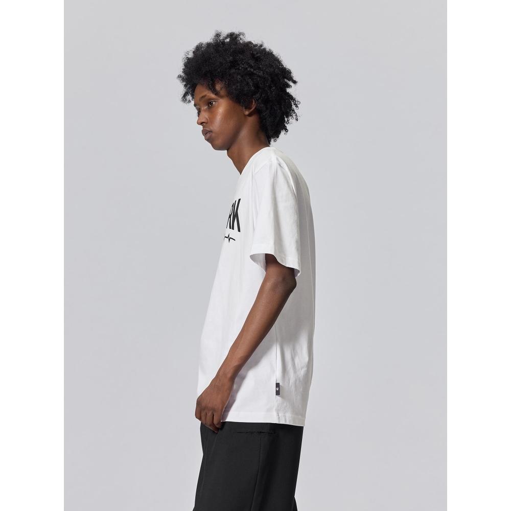 Gu By Uniqlo Graphic T  5 minuTe Sleeve  Undercover 1