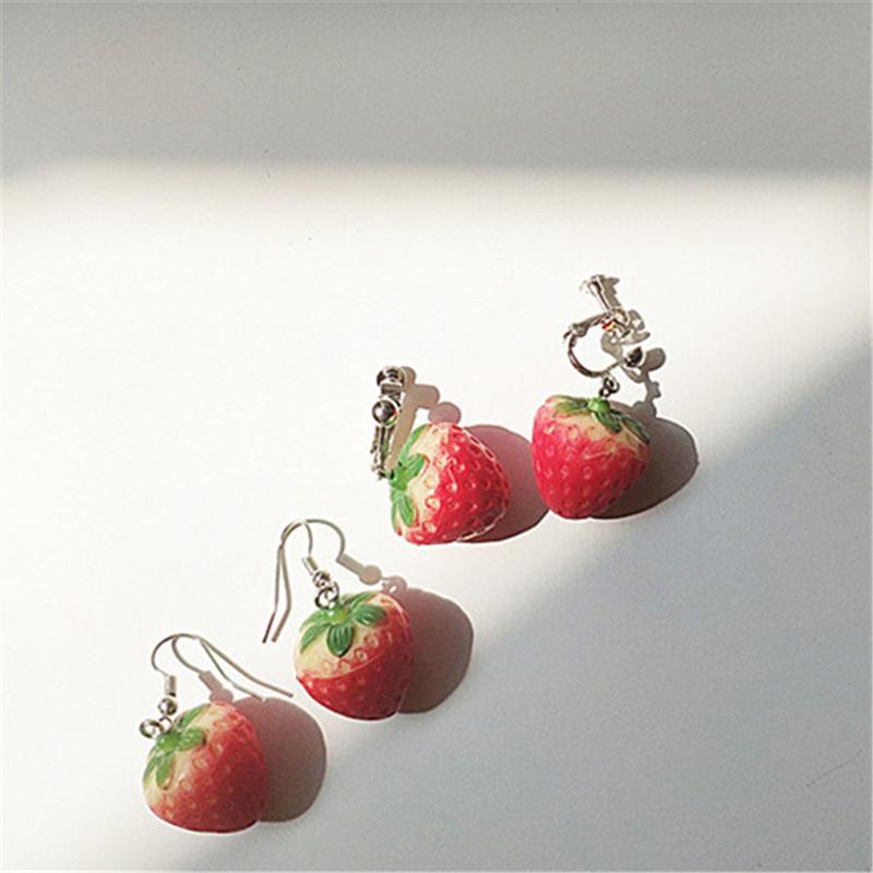New Fruit Strawberry Earring Female Lovely Simulation Red Strawberry Dangle Earrings for Women korean Fashion Jewelry
