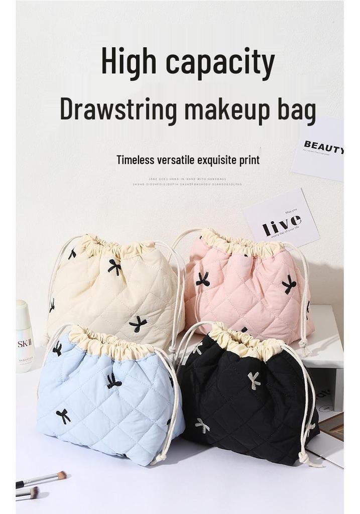 Luxury Large-Capacity Quilted Makeup Bag – Portable Travel Drawstring Cosmetic Organizer