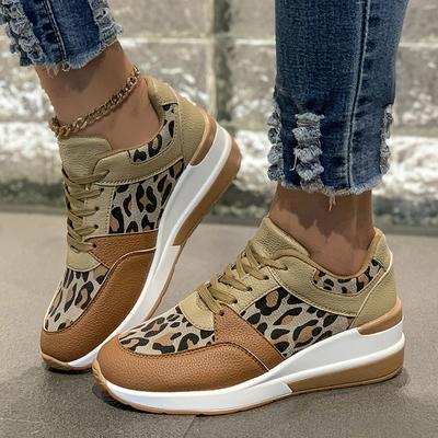 Sapatos Esportivos de Salto Anabela com Estampa de Leopardo da Moda para Mulheres 2024 Tênis de Plataforma da Moda Mulher Tamanho Grande 43 Sapatos de Caminhada Leves para Senhoras