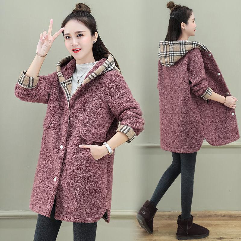 

[Импульс прямых продаж с фабрики] Пальто из искусственной овечьей шерсти для женщин, осень-зима 2024, новые модели средней и длинной длины, с начесом, утолщенные и свободные