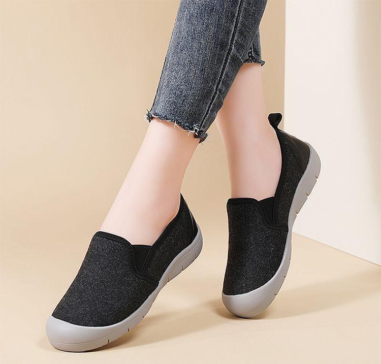 

25 лет новых женских туфель на мягкой подошве для иностранных торговых марок, туфель для мам с одной педалью, парусиновых туфель для людей среднего и пожилого возраста 41 чёрный