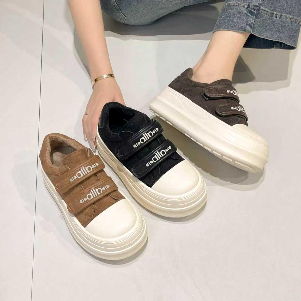 Velcro Casual Breathable Board Shoes Women's Autumn 2025 New Fashion Versatile Retro Platform Sports White Shoes