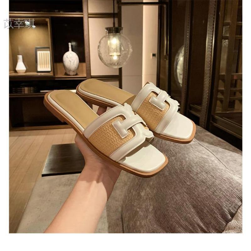 Sheepskin version of genuine leather square head straw splicing cool slippers women's summer woven beach one-word slippers wear half slippers
