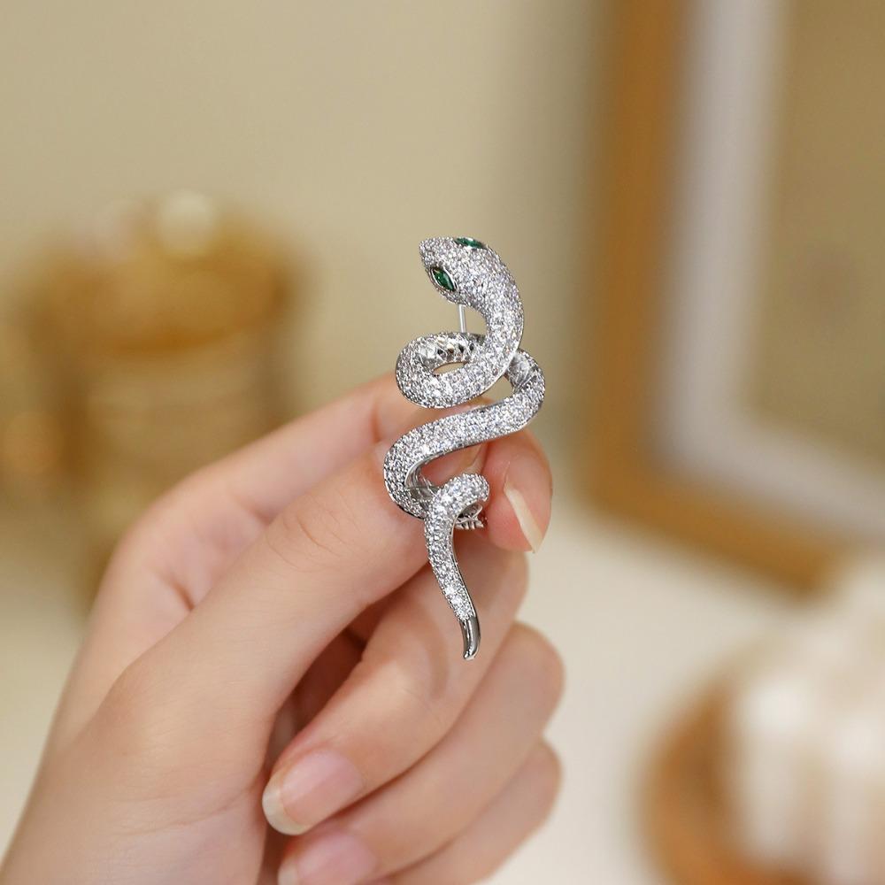 Minimalist Rhinestone Collar Pins Sparkling Snake Lapel Pin Elegant Zodiac Snake Brooch  Party