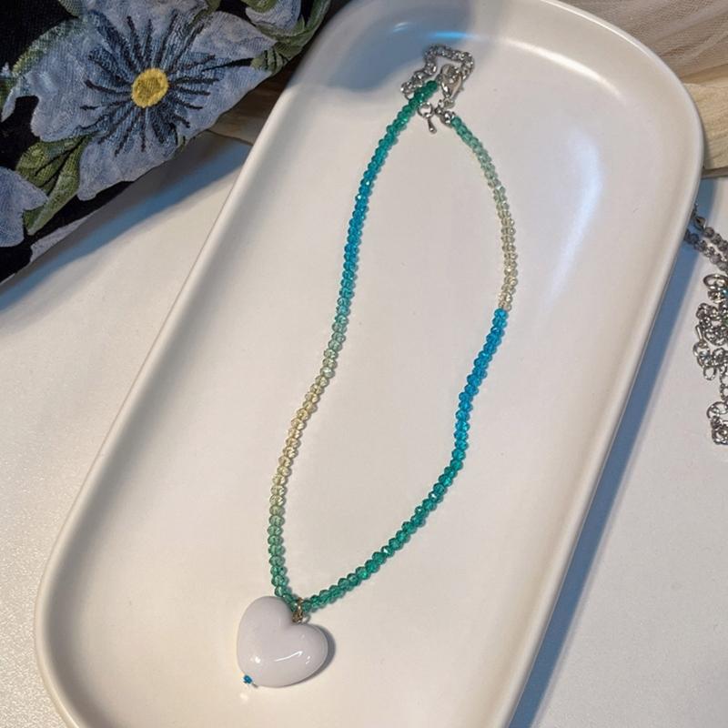 Fashion Sweet Heart Pendant Necklace Choker Neck Chain Elegant Clavicle Chain Gradient Crystal Beaded Necklace Jewelry