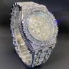 Luxus Volldiamant Goldton Chronograph Herren-Quarz-Uhr Bling Kristall Zifferblatt & Armband mit Datumsanzeige Hip Hop Streetwear Stil