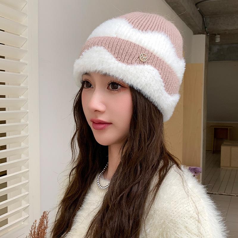Autumn and winter hats women's trendy and versatile fashion plush wool hats winter cycling warm contrasting knitted hats
