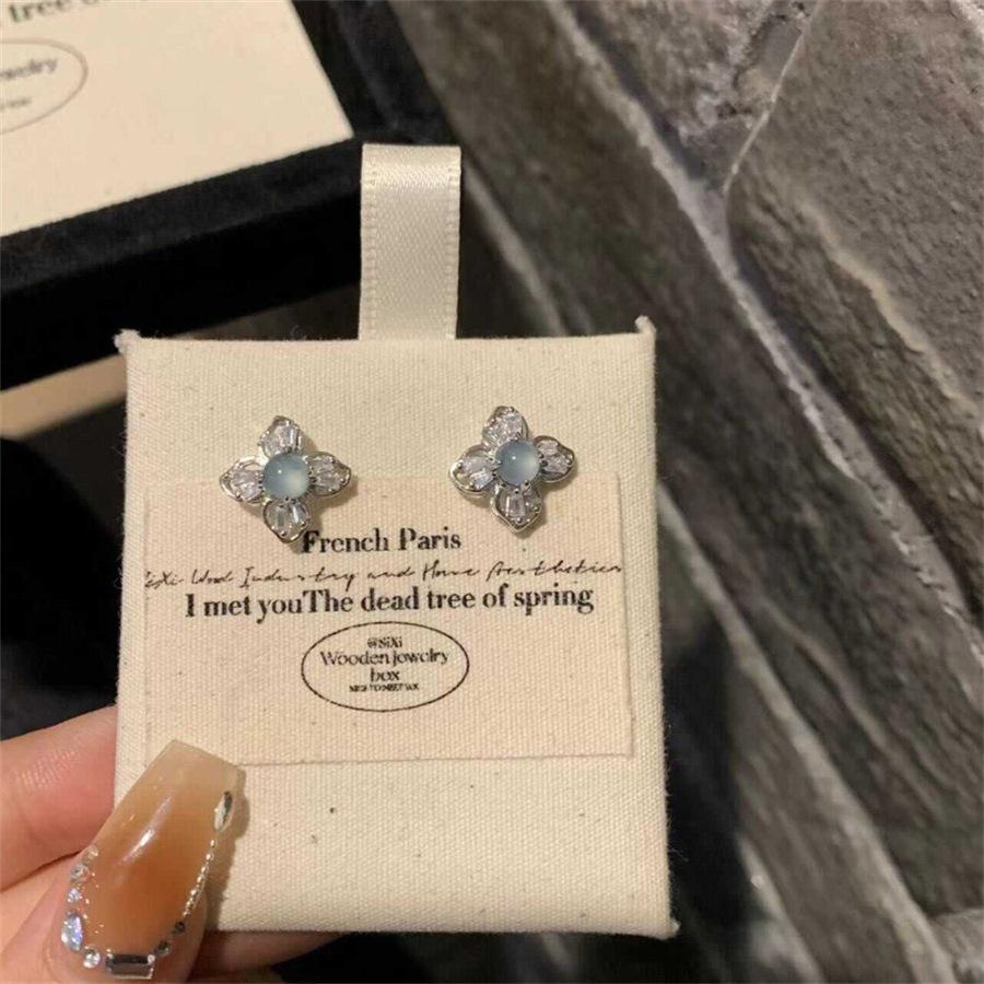 Новые китайские изумрудно-зеленые нефритовые серьги-гвоздики с бриллиантовыми цирконами, нишевые серьги в стиле легкой роскоши, новые товары