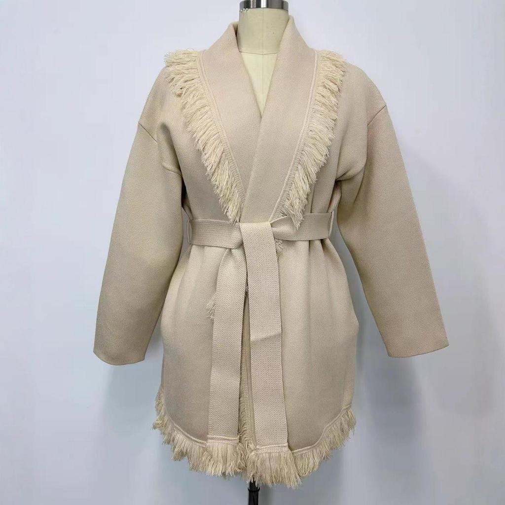 Jesienno-zimowy kardigan sweter płaszcz w kolorze kawy z frędzlami, średniej długości, w stylu retro